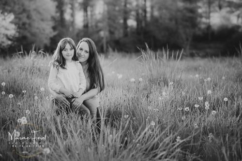 pissenlit noir et blanc mere fille