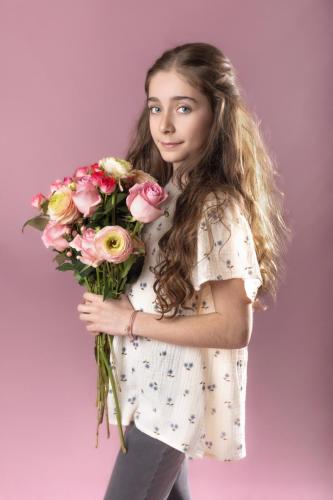 jeune fille marine feret